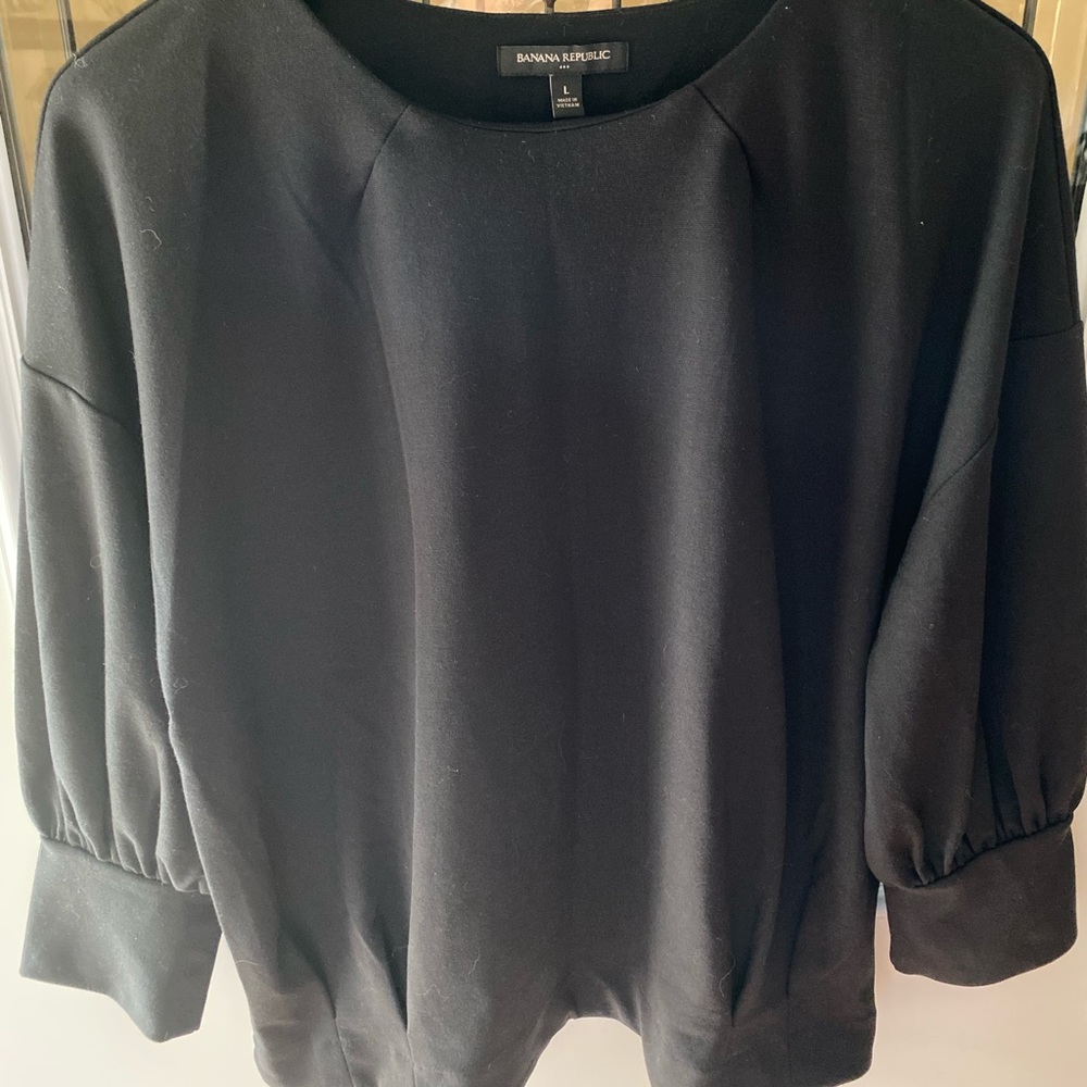 Banana Republic size L, black top